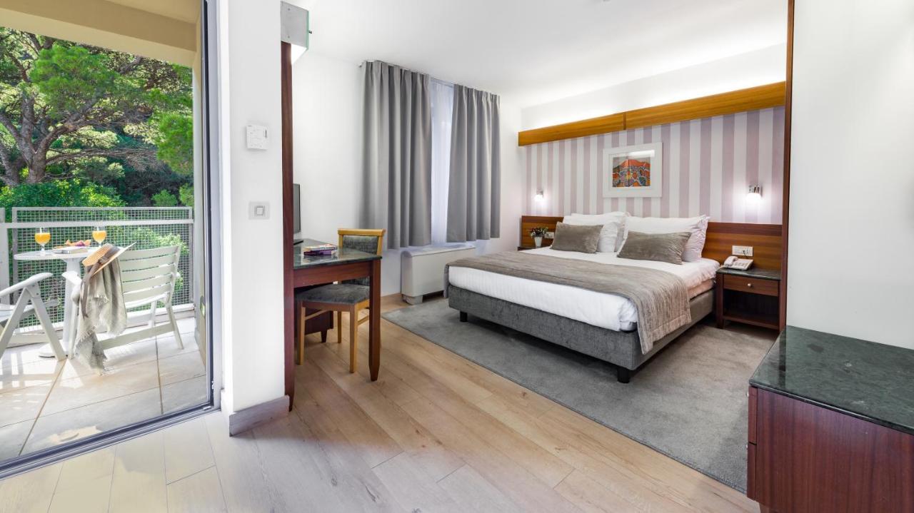 Chambre Double ou Lits Jumeaux Économique