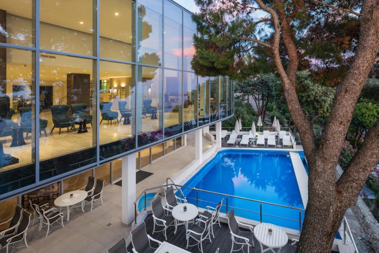 Luxury Sea View Room with Balcony