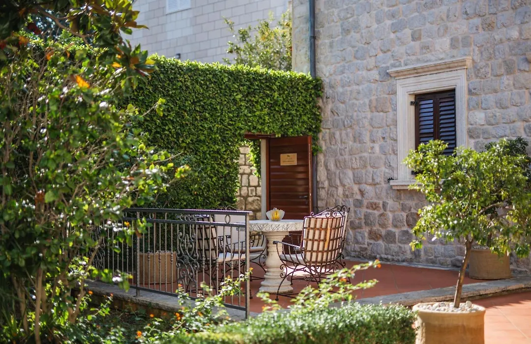 Boutique Hotel Kazbek-1